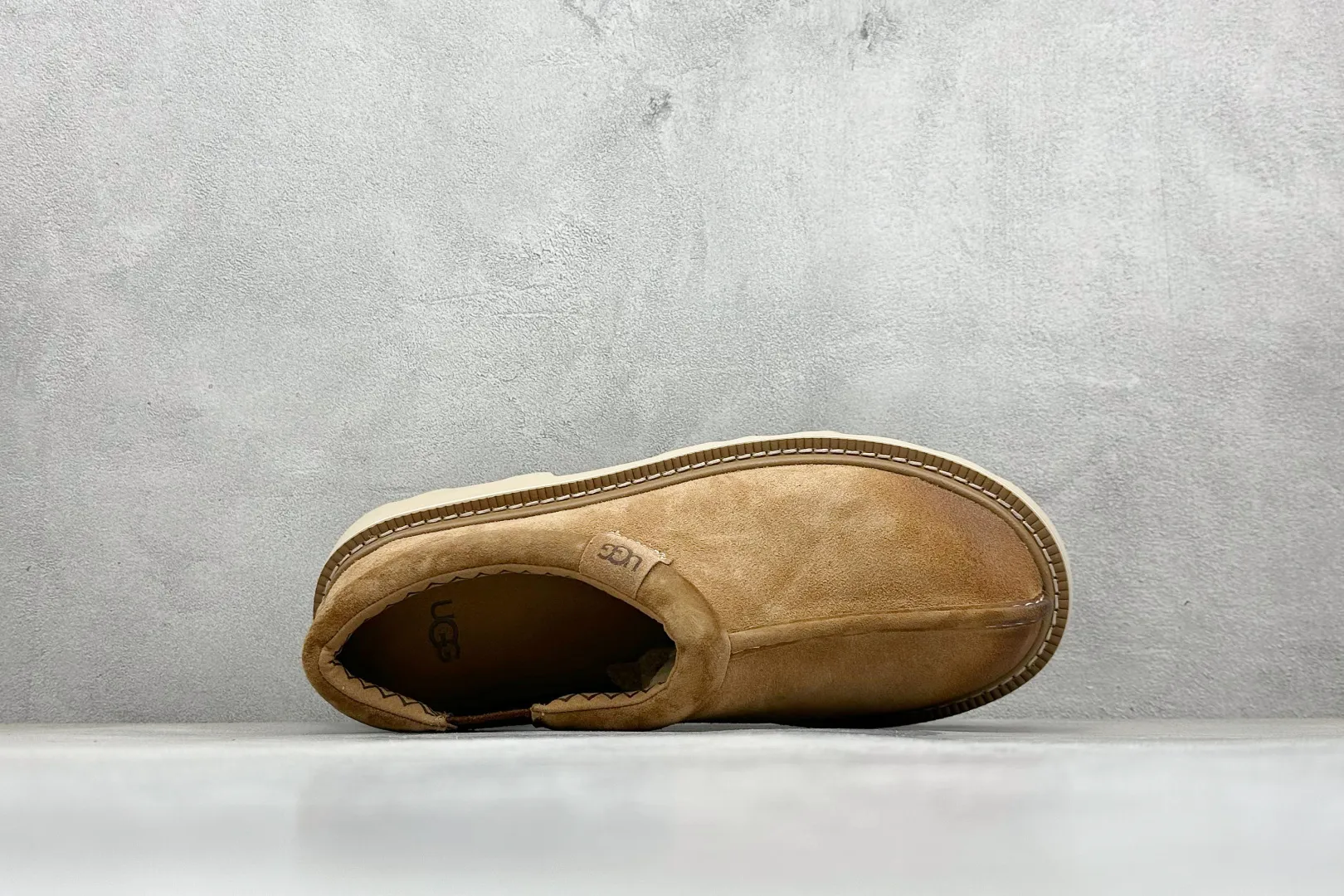🐲💰 480 supports store UGG2025 spring new Hybird Tasman series men's shoes# The upper is made of cow split layer, the inner breathable mesh, the ugg traditional Eva light wing outsole, the coexistence of class and comfort, slip-on design, easy to put on and take off, paired with wide-leg workwear, American retro Barn style, easy to style, the style is not defined, and the matching does not have to be limited!   Item No.: 1166913 Size: 40-44